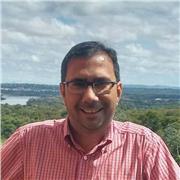 Profesor de Lenguaje enseña ortografía, gramática, lógica, redacción